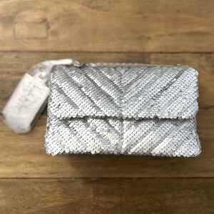NICOLE MILLER Crossbody Bag Womens Silver Sequin Flap Shoulder Purse Chain Strap